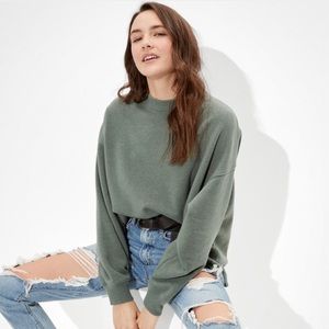 American eagle oversized green crew sweater